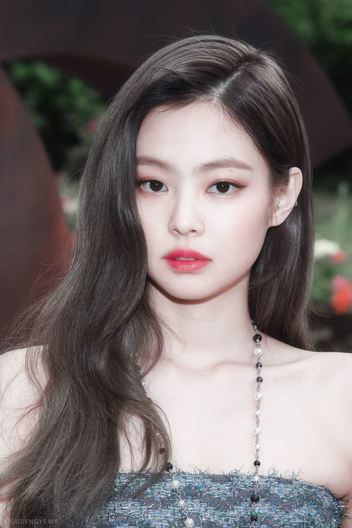 塔罗牌jennie:塔罗牌与Jennie,神秘魅力的双重解读 塔罗牌jennie:塔罗牌与Jennie,神秘魅力的双重解读