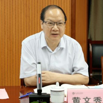 张雪峰谈中医就业前景(中医师承最新政策2025年)