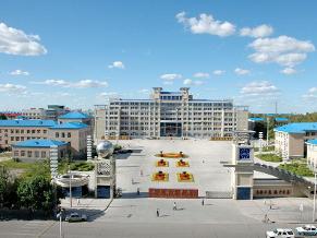 大庆师范学院（大庆师范学院占地面积）
