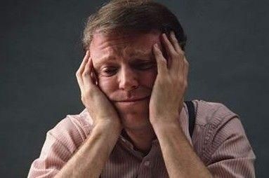 重度焦虑症发病的样子:当恐惧吞噬理智,重度焦虑症惊恐发作的真实样子