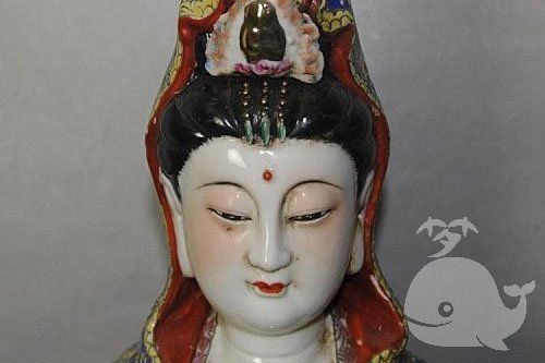 梦见观音菩萨像碎了：梦见观音菩萨像碎了，梦境背后的隐喻与启示