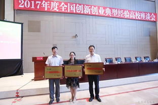 女人梦见被猫咬住手不松口:梦里被猫咬住手不松口,这个征兆太吓人了!