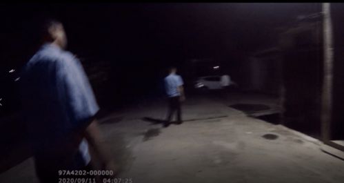 梦见坏人追我被吓醒了:梦魇追踪,当坏人追上你的潜意识