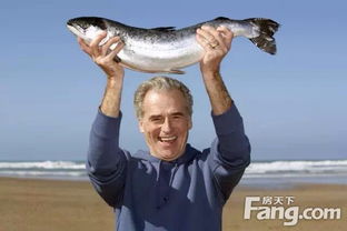 女人梦见水里抓鱼：梦里捞鱼，水底藏着什么秘密？