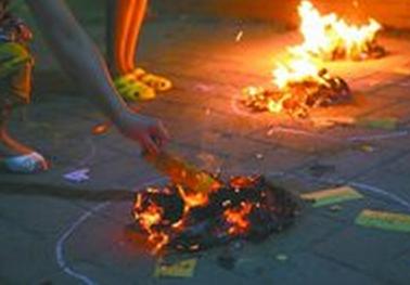 梦见放炮声音很大:梦里听见巨响,是吉兆还是凶兆? 梦见放炮声音很大:梦里听见巨响,是吉兆还是凶兆?