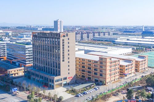 长沙学院学费多少钱一年（长沙学院学费多少钱一年啊）