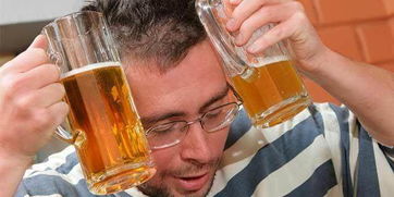 一个男人长期喝酒的后果:酒杯里的深渊,一个男人长期酗酒的后果