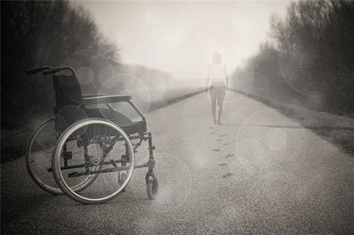 女人梦见很多死人躺在那里:梦里死人,女人潜意识的警示 女人梦见很多死人躺在那里:梦里死人,女人潜意识的警示