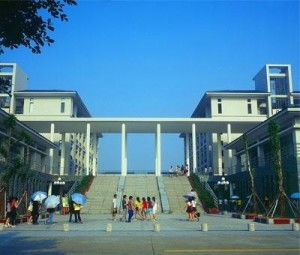 广东外语外贸大学南国商学院(广东外语外贸大学南国商学院占地面积)