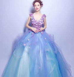 十二星座专属公主裙:星月织就的童话裙摆,十二星座专属公主裙的宇宙密码 十二星座专属公主裙:星月织就的童话裙摆,十二星座专属公主裙的宇宙密码