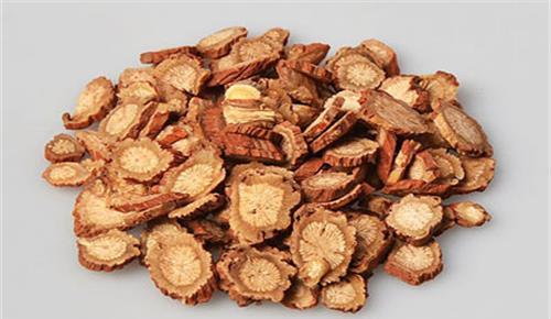 丹参的功效与主治作用:神奇草药丹参,功效与主治作用全解析 丹参的功效与主治作用:神奇草药丹参,功效与主治作用全解析