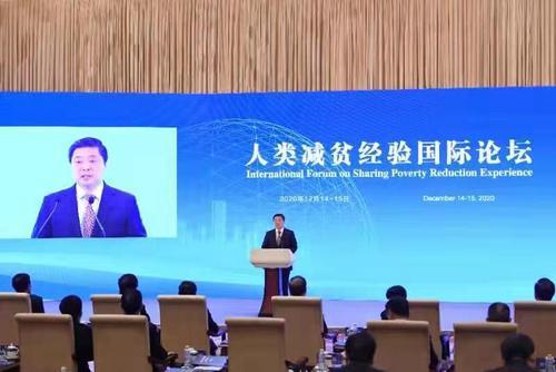 光大银行董秘张旭阳:中间业务发展将持续优化经营策略,集中力量打造阳光科创、阳光财富等特色业务 光大银行董秘张旭阳:中间业务发展将持续优化经营策略,集中力量打造阳光科创、阳光财富等特色业务