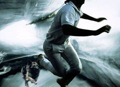 梦见被追杀是什么预兆：梦见被追杀，潜藏的心理预警与传统文化解读