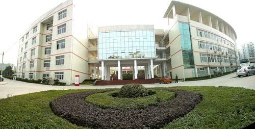 重庆工程学院什么档次（重庆建筑工程学院简介）