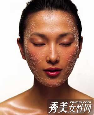 雀斑怎么自己去掉：自然淡化雀斑，温和方法自己消除肌肤印记