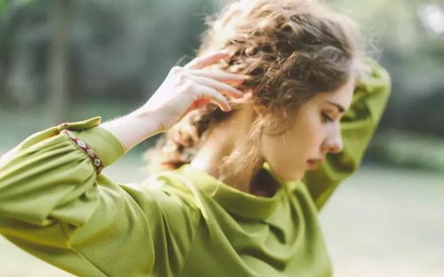 白羊女偏爱哪类型男生：白羊女最心动男生类型解析，自信、幽默与行动派是她的三大偏好