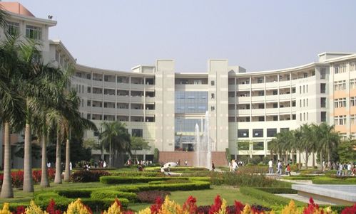 广东白云学院（广东白云学院是公办还是民办）