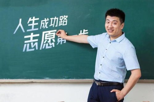 张雪峰不建议报的计算机（张雪峰谈女生学计算机）