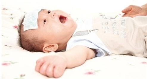 小孩发烧40度2天会不会烧坏：警惕！小孩发烧40度两天会不会烧坏？权威解答来了！