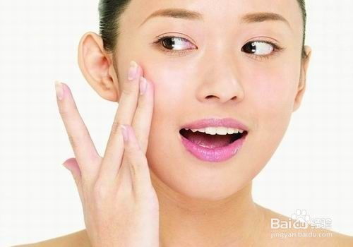拉皮后脸上有硬块怎么消除：拉皮后脸上有硬块怎么办？这些方法或许能帮到你