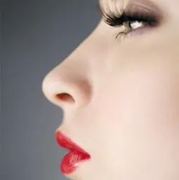 做隆鼻子手术需要多少钱：全面解析隆鼻子手术需要多少钱，让你不再迷茫！