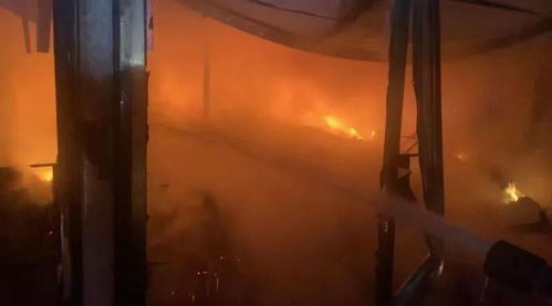 梦见火是仙家在暗示什么：梦见火是仙家在暗示什么？一场关于生命能量的启示