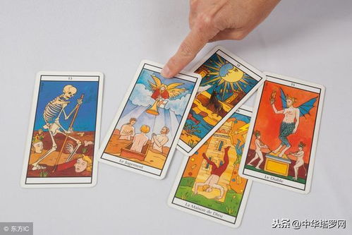 塔罗牌塔罗牌玩法：探索神秘世界，塔罗牌的玩法与解读入门指南