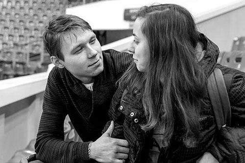 女人梦见已故的儿子什么意思：女人梦见已故的儿子，解梦与情感启示