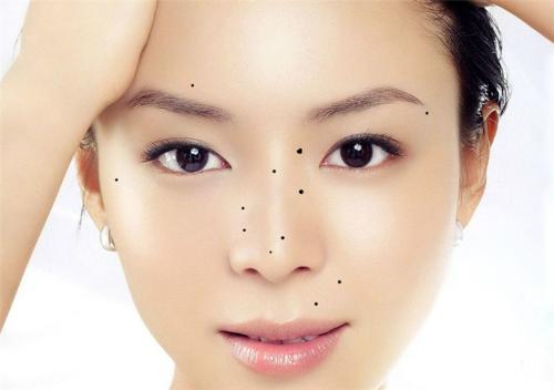 在家里祛斑的最好方法:在家轻松祛斑,简单有效的家庭护理方法