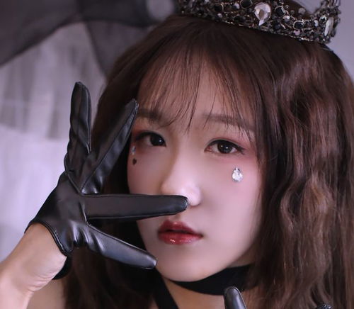 天蝎座的女人是什么性格：天蝎座女性，神秘与力量的双重奏—解码她们灵魂深处的九重性格密码