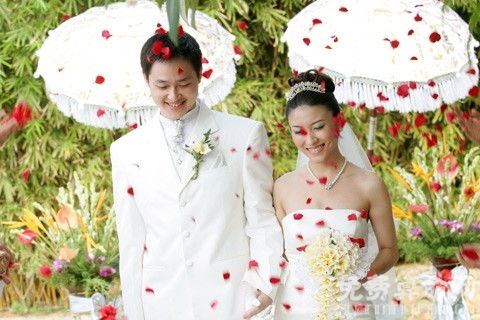 梦见同学结婚是什么意思：梦见同学结婚是什么意思