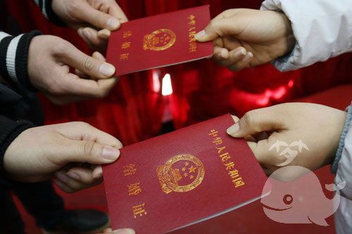 梦见同学结婚是什么意思:梦见同学结婚是什么意思 梦见同学结婚是什么意思:梦见同学结婚是什么意思