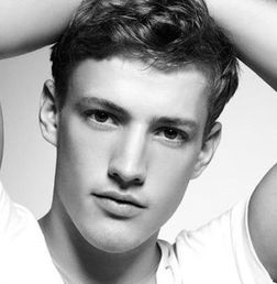 男生怎么把脸瘦下来：男生怎么把脸瘦下来？掌握这些方法，轻松拥有清晰下颌线！