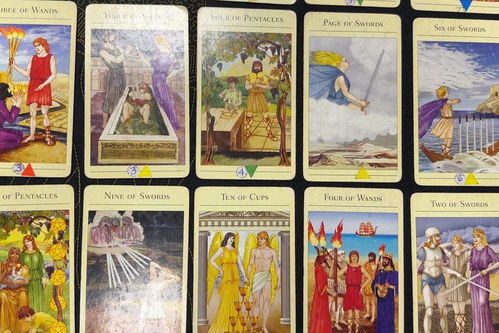 月经期玩塔罗牌会怎么样:月经期玩塔罗牌会怎么样?科学与玄学的碰撞