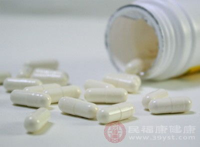 颈椎头晕吃点什么药：颈椎问题引发头晕，用药需谨慎，这些药物和注意事项请收好！