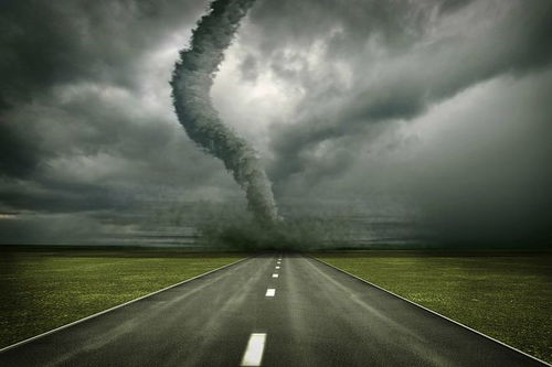 女人梦见龙卷风并顺利躲避：梦里遭遇龙卷风，醒来后我这样化解危机