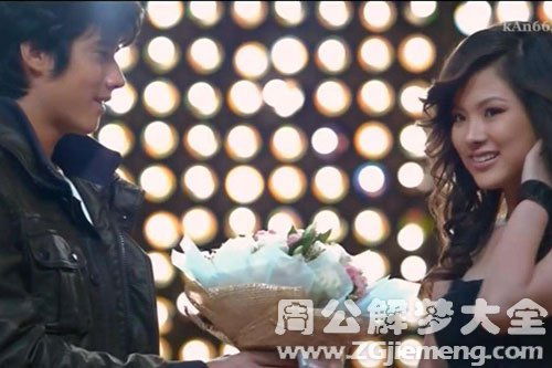 男人梦见捡手机预示：男人梦见捡手机预示，从心理学到民俗学的双重解读