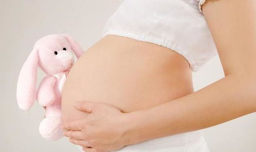 怀孕初期症状有哪些明显特征：怀孕初期症状有哪些明显特征？