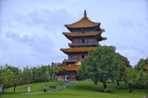 景德镇市昌江区鸿越艺术陶瓷馆(个体工商户)成立 注册资本5万人民币