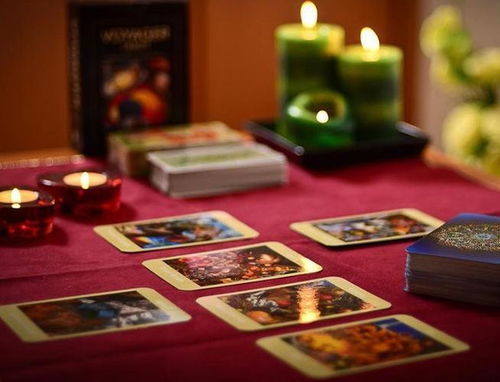 如何和塔罗牌第一次交流:初识塔罗,与神秘卡牌的第一次对话