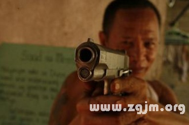 做梦梦见死人诈尸:梦里惊现诈尸?这些科学与迷信的真相你必须知道