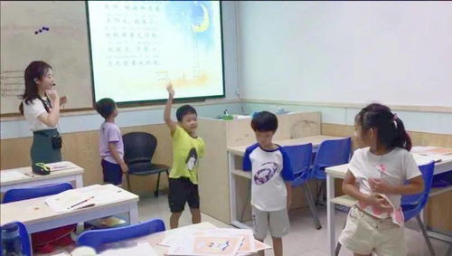 梦见自己重回课堂坐在教室里:重回课堂 梦见自己重回课堂坐在教室里:重回课堂