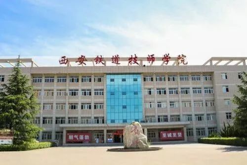 dhtml是一种表格的缩写:探索DHTML,动态网页设计的核心技术