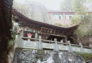 上海求姻缘的道观有哪些:上海求姻缘的道观指南,传统与缘分的交汇之地