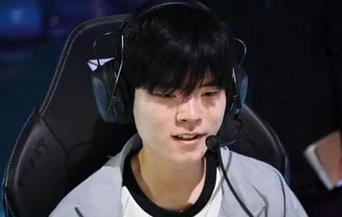 deft最后一舞:Deft的最后一舞,传奇选手的告别与传承 deft最后一舞:Deft的最后一舞,传奇选手的告别与传承