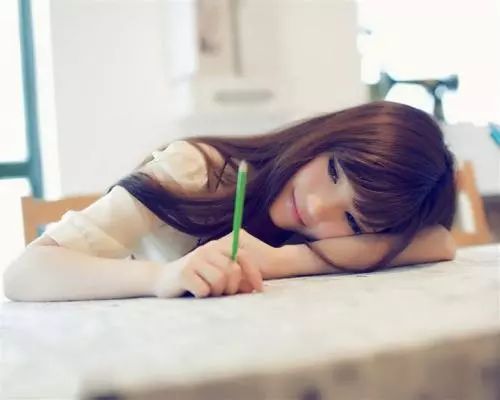 女人左眼跳是福还是祸:女人左眼跳是福还是祸?从民俗到科学的多维解读 女人左眼跳是福还是祸:女人左眼跳是福还是祸?从民俗到科学的多维解读