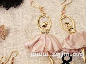 梦见金子首饰是什么意思:梦见金子首饰,解析梦境背后的深层含义 梦见金子首饰是什么意思:梦见金子首饰,解析梦境背后的深层含义