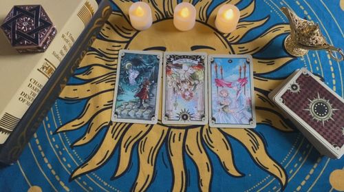 白金之星塔罗牌长什么样:白金之星塔罗牌长什么样?揭秘塔罗牌中的璀璨星辰