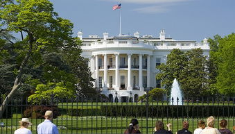 美国参议院未通过政府停摆期间向联邦员工支薪法案 对结束停摆仍存歧见