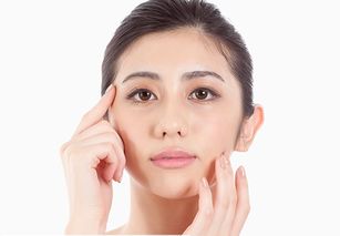 额头细纹怎么消除:告别抬头纹!这些方法帮你有效消除额头细纹